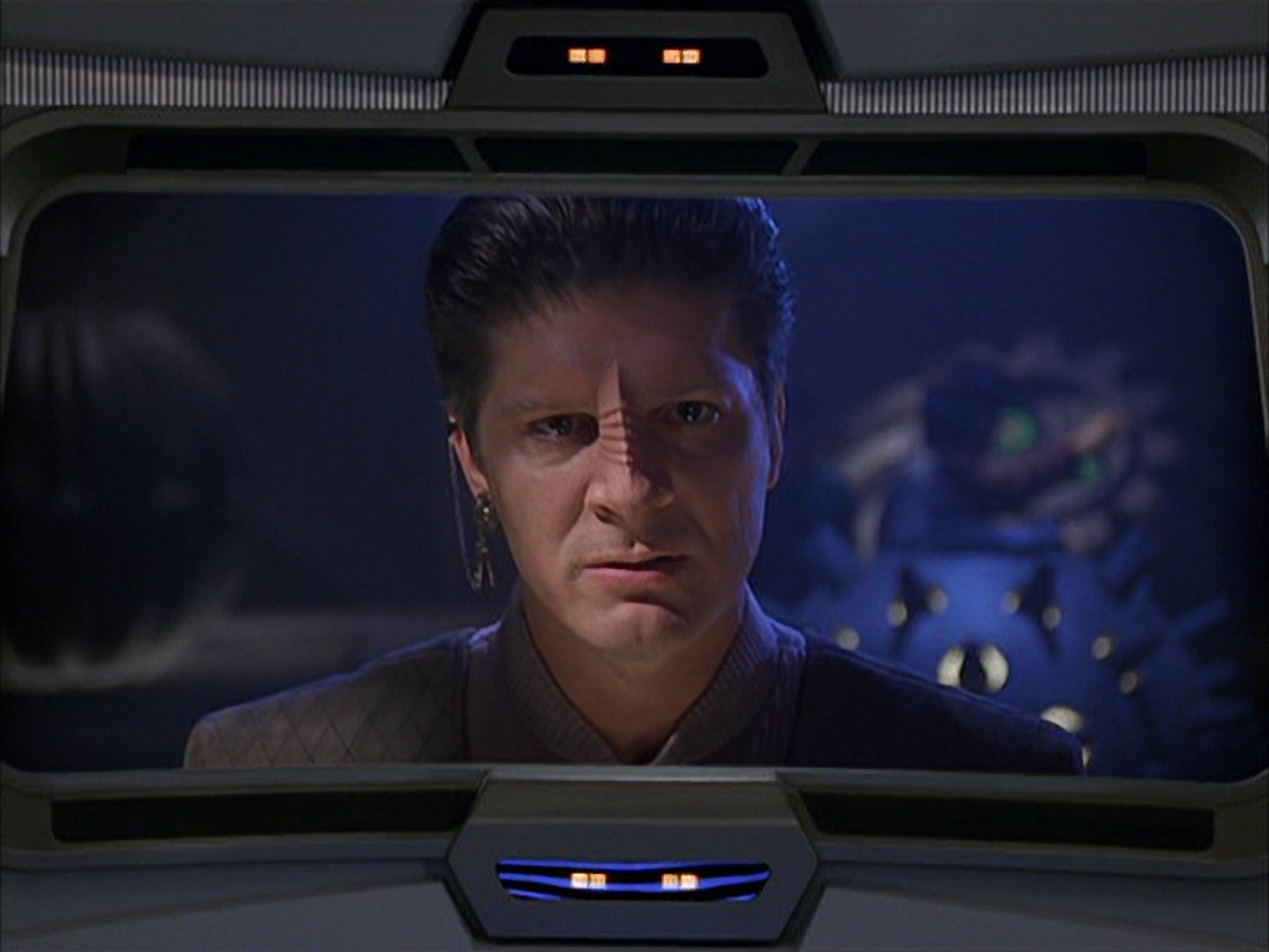 extant_StarTrek_VOY_7x09_7x10-FleshAndBlood_3501.jpg