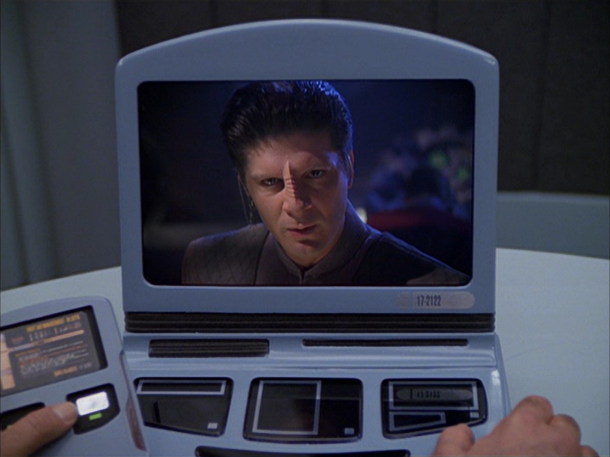 extant_StarTrek_VOY_7x09_7x10-FleshAndBlood_3611.jpg