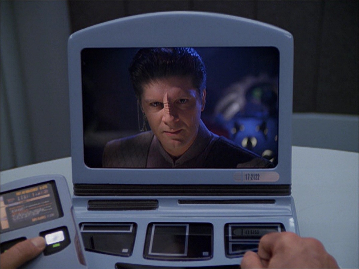 extant_StarTrek_VOY_7x09_7x10-FleshAndBlood_3614.jpg