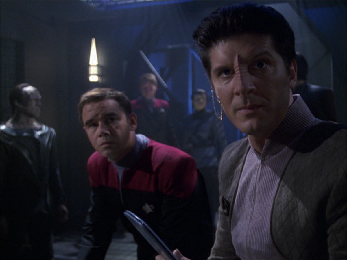 extant_StarTrek_VOY_7x09_7x10-FleshAndBlood_3674.jpg