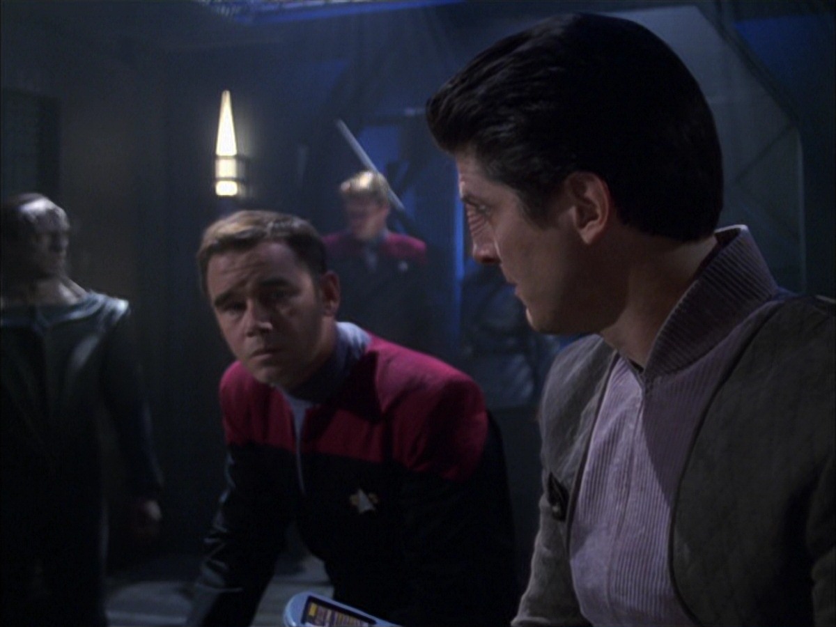 extant_StarTrek_VOY_7x09_7x10-FleshAndBlood_3676.jpg