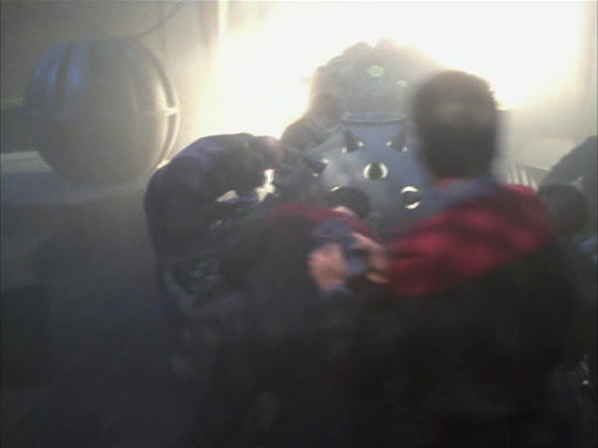 extant_StarTrek_VOY_7x09_7x10-FleshAndBlood_3694.jpg