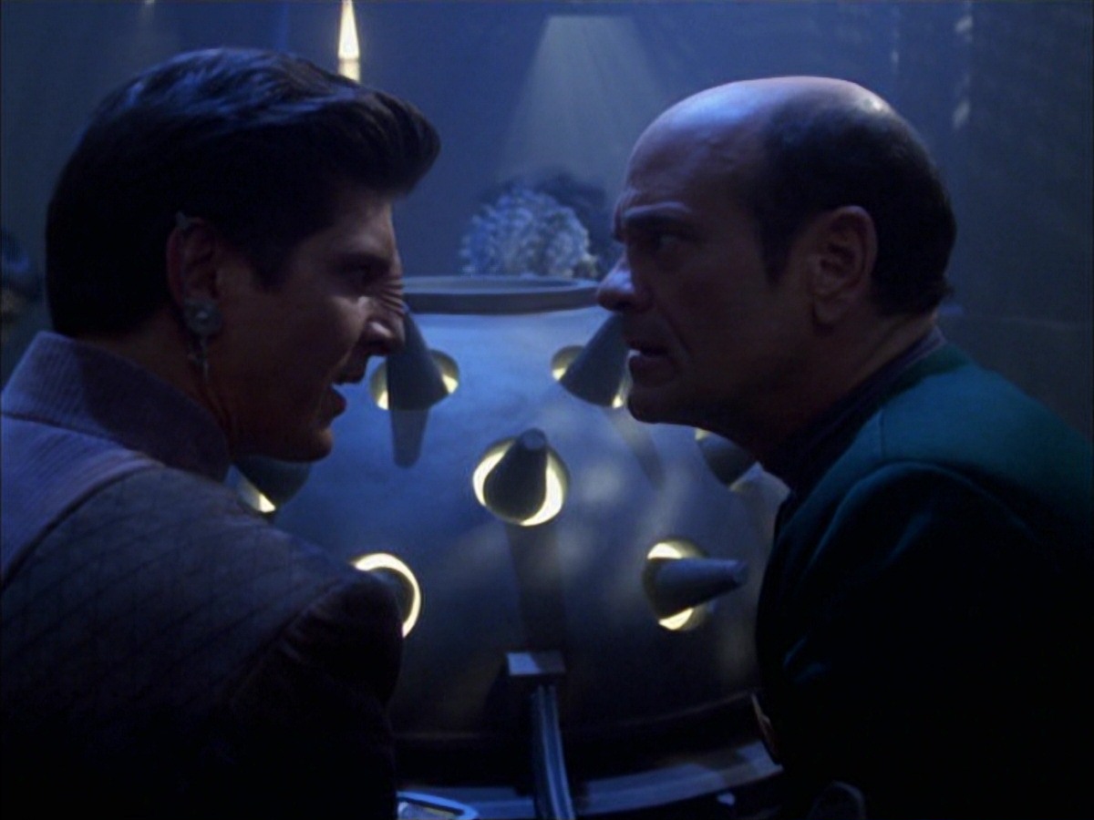 extant_StarTrek_VOY_7x09_7x10-FleshAndBlood_3708.jpg