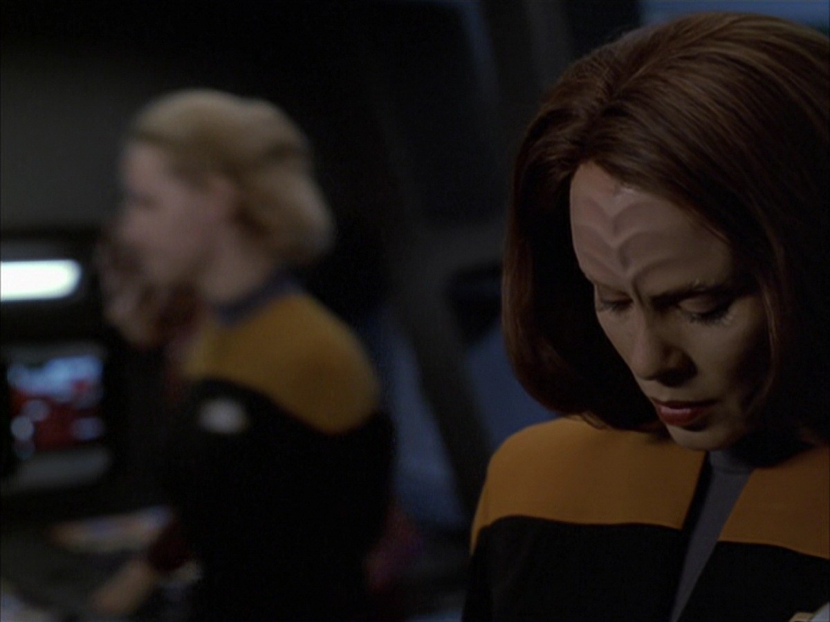 extant_StarTrek_VOY_7x09_7x10-FleshAndBlood_3717.jpg