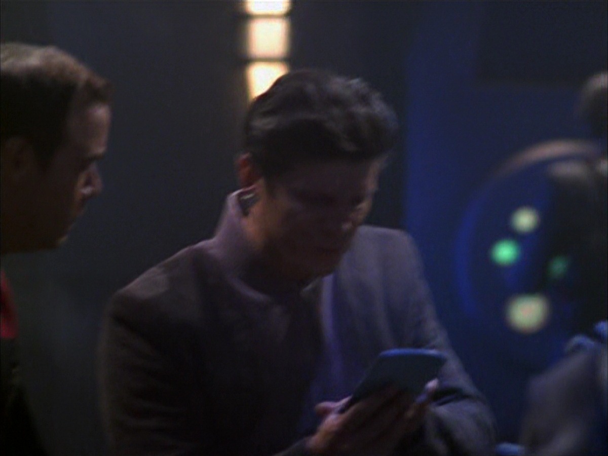 extant_StarTrek_VOY_7x09_7x10-FleshAndBlood_3730.jpg