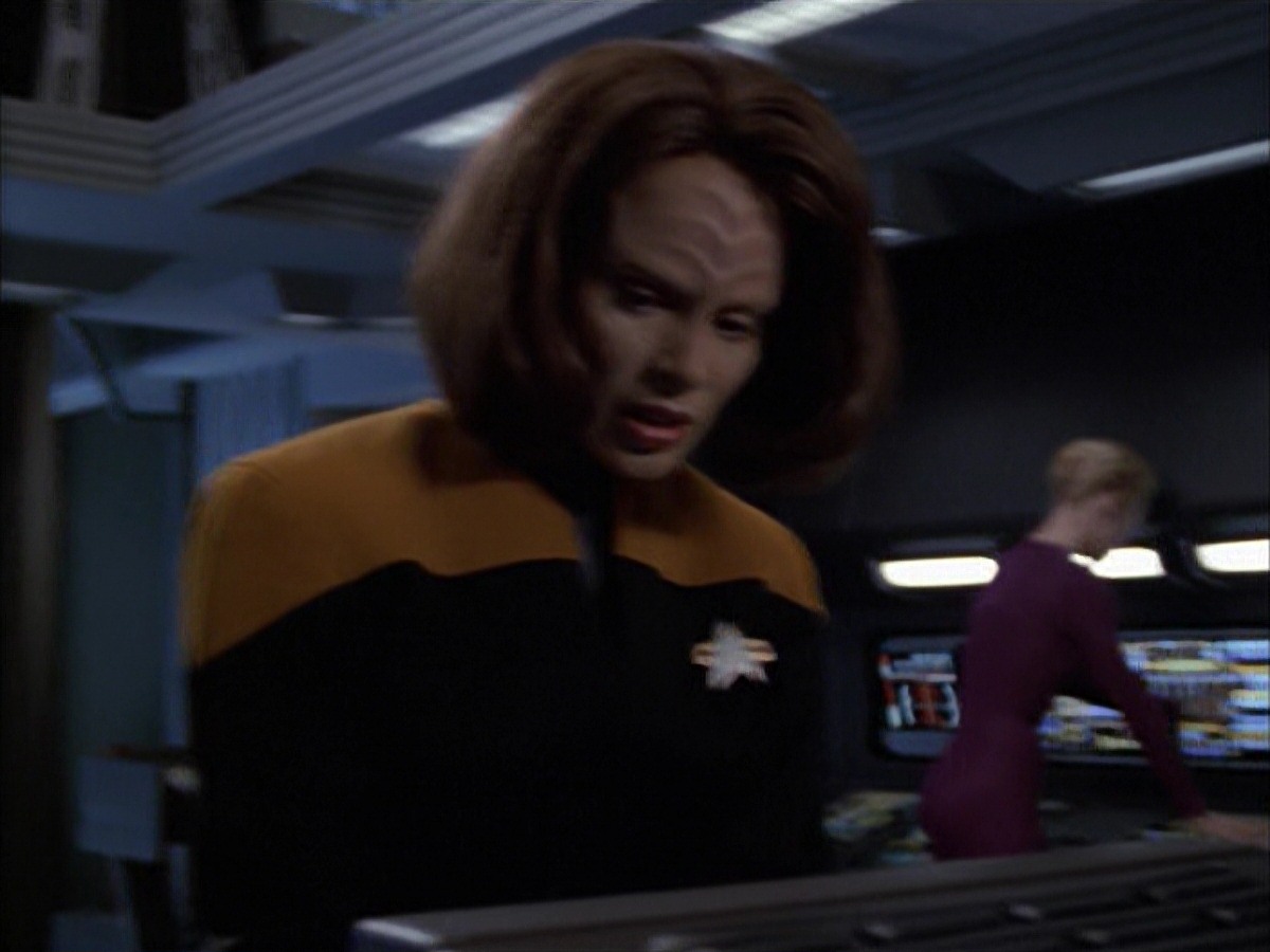 extant_StarTrek_VOY_7x09_7x10-FleshAndBlood_3751.jpg