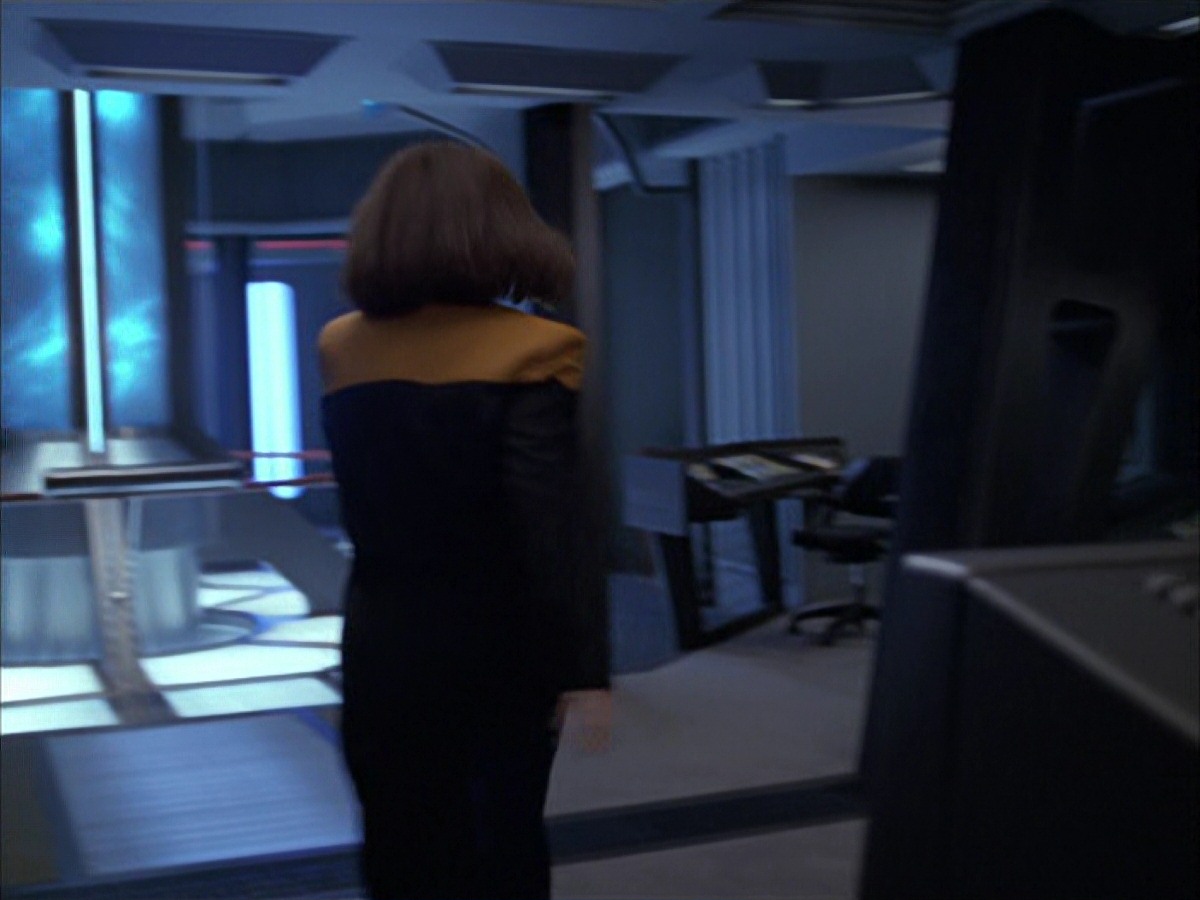 extant_StarTrek_VOY_7x09_7x10-FleshAndBlood_3758.jpg