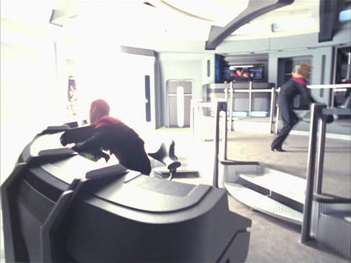 extant_StarTrek_VOY_7x09_7x10-FleshAndBlood_3772.jpg