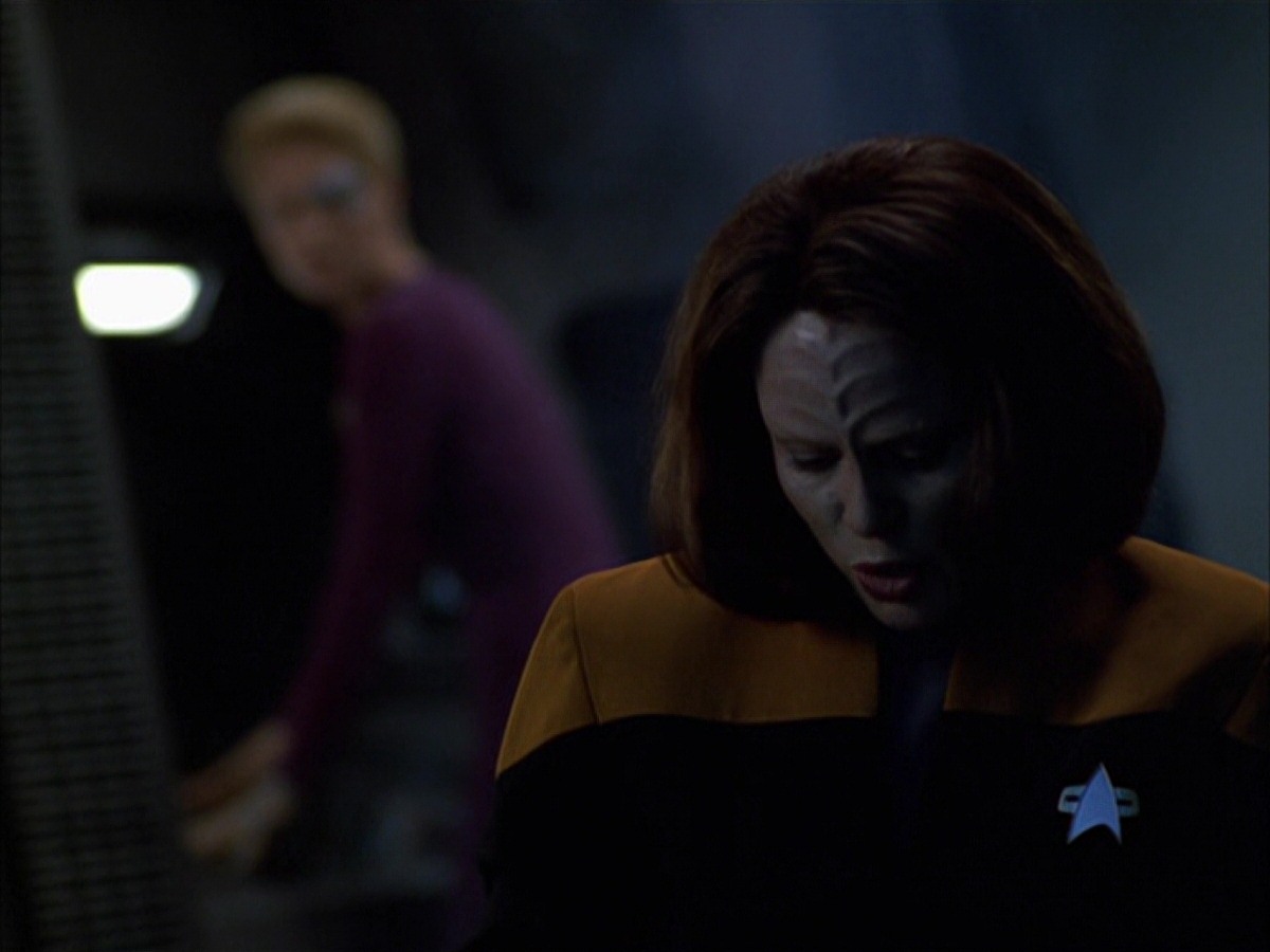extant_StarTrek_VOY_7x09_7x10-FleshAndBlood_3790.jpg