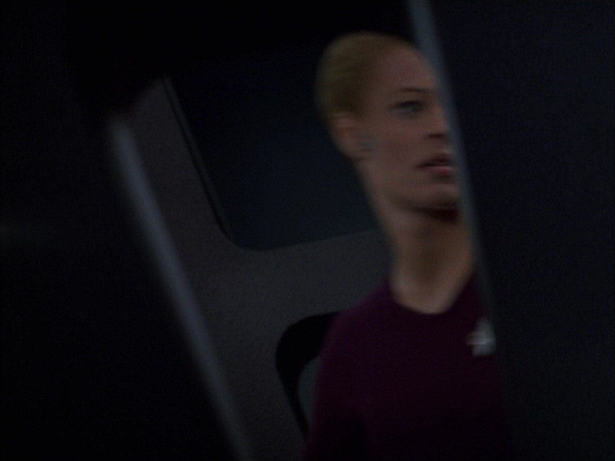 extant_StarTrek_VOY_7x09_7x10-FleshAndBlood_3798.jpg