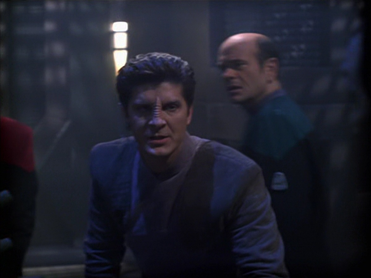 extant_StarTrek_VOY_7x09_7x10-FleshAndBlood_3804.jpg