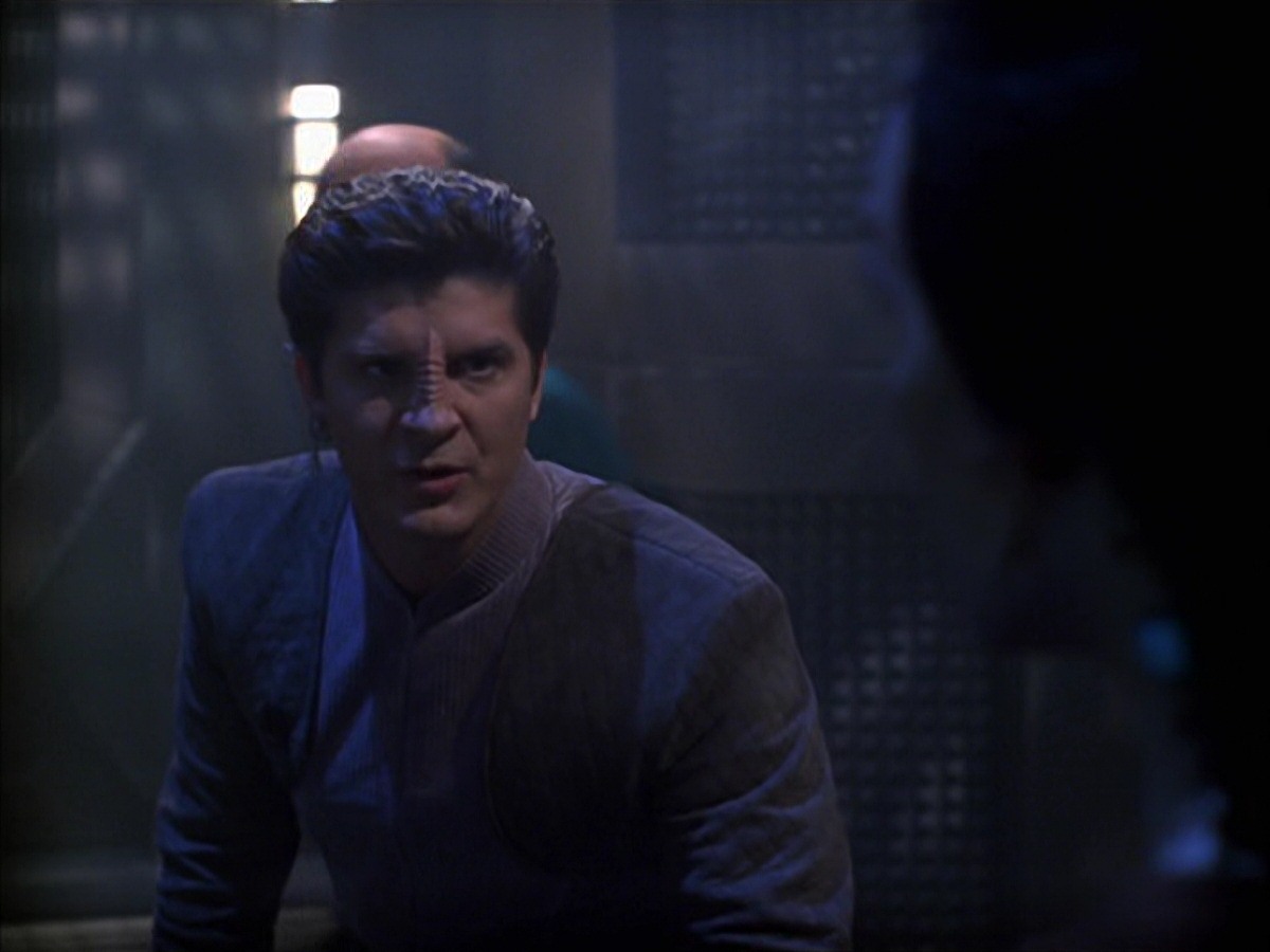 extant_StarTrek_VOY_7x09_7x10-FleshAndBlood_3805.jpg