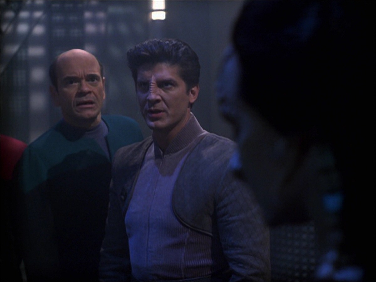 extant_StarTrek_VOY_7x09_7x10-FleshAndBlood_3810.jpg