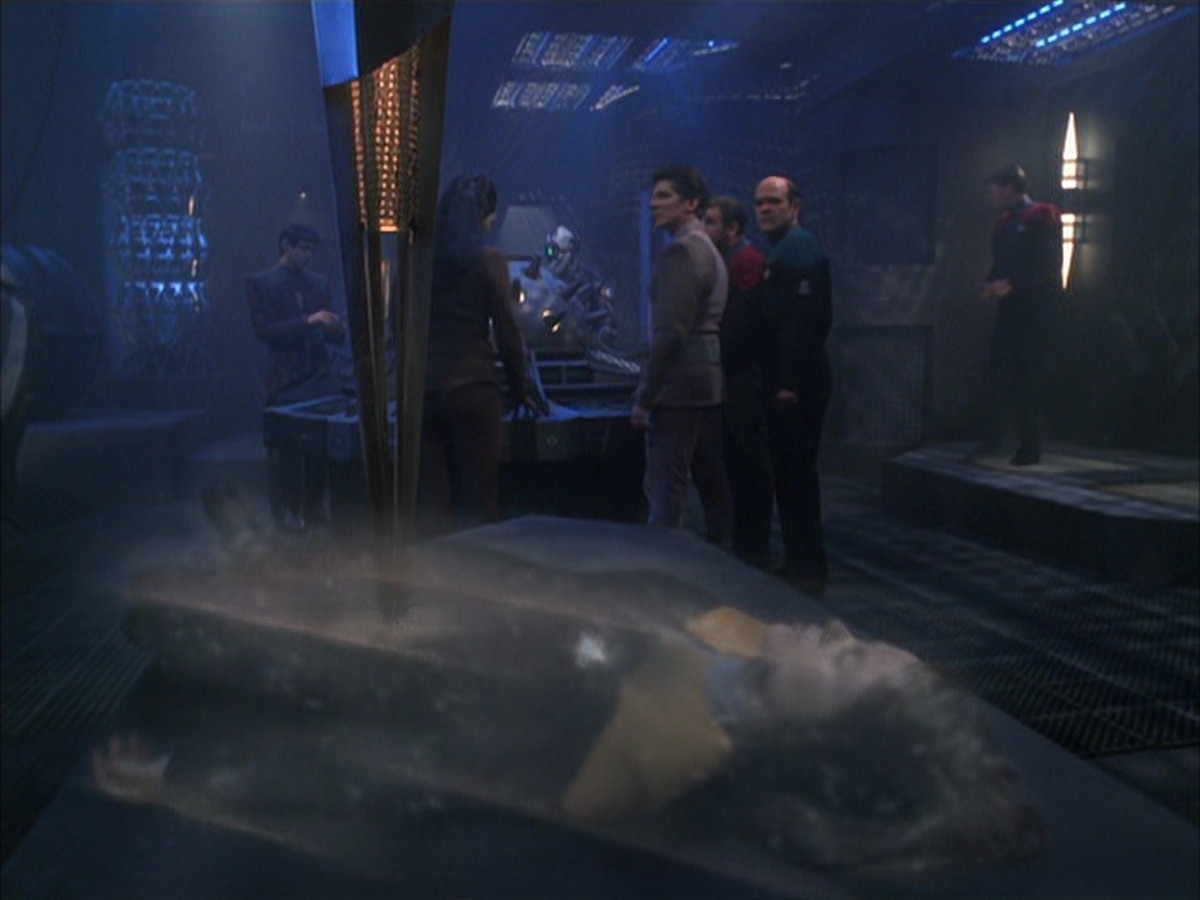 extant_StarTrek_VOY_7x09_7x10-FleshAndBlood_3828.jpg