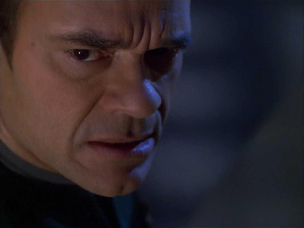 extant_StarTrek_VOY_7x09_7x10-FleshAndBlood_3838.jpg