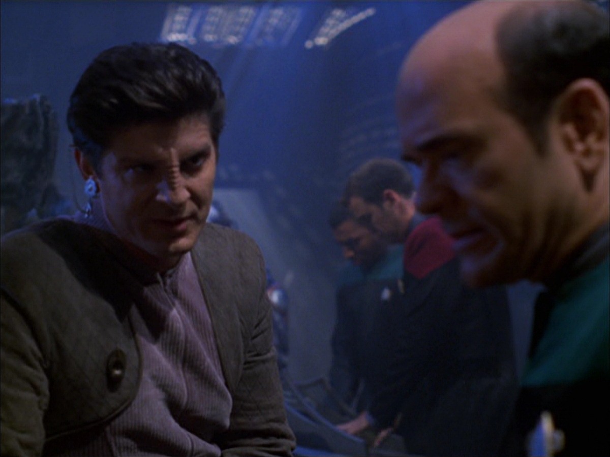 extant_StarTrek_VOY_7x09_7x10-FleshAndBlood_3896.jpg