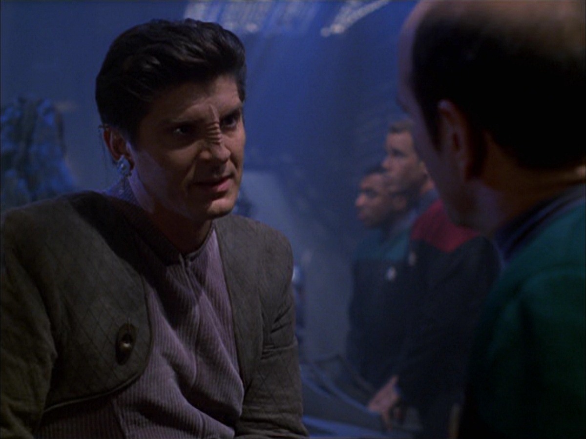 extant_StarTrek_VOY_7x09_7x10-FleshAndBlood_3904.jpg