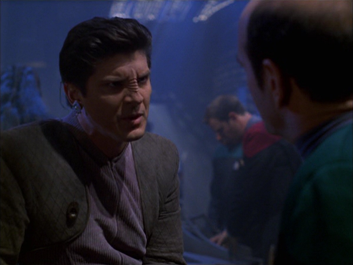 extant_StarTrek_VOY_7x09_7x10-FleshAndBlood_3907.jpg