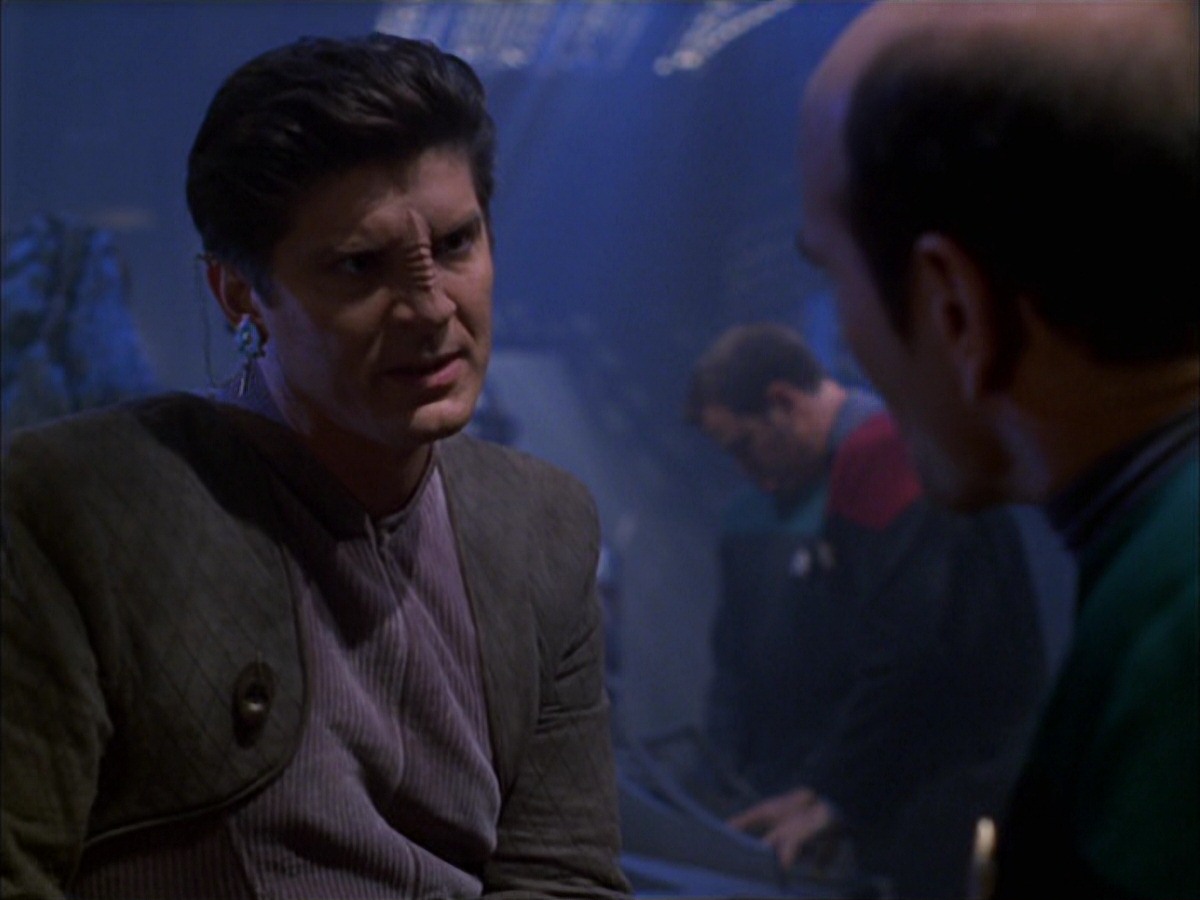 extant_StarTrek_VOY_7x09_7x10-FleshAndBlood_3908.jpg