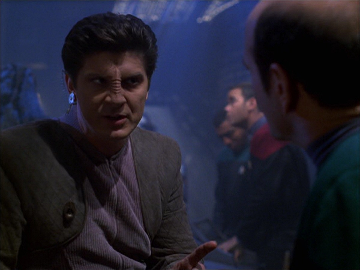 extant_StarTrek_VOY_7x09_7x10-FleshAndBlood_3911.jpg