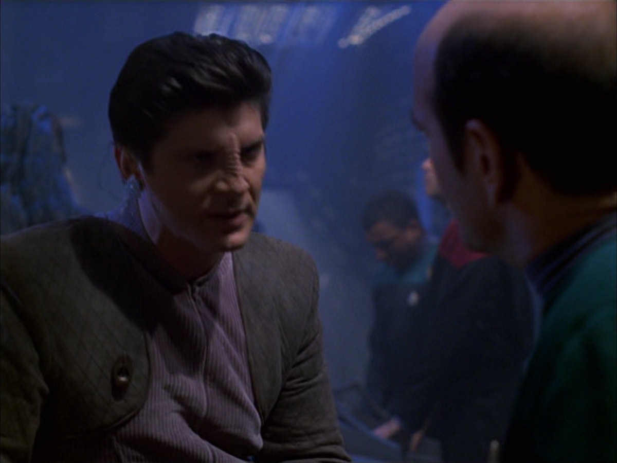 extant_StarTrek_VOY_7x09_7x10-FleshAndBlood_3925.jpg