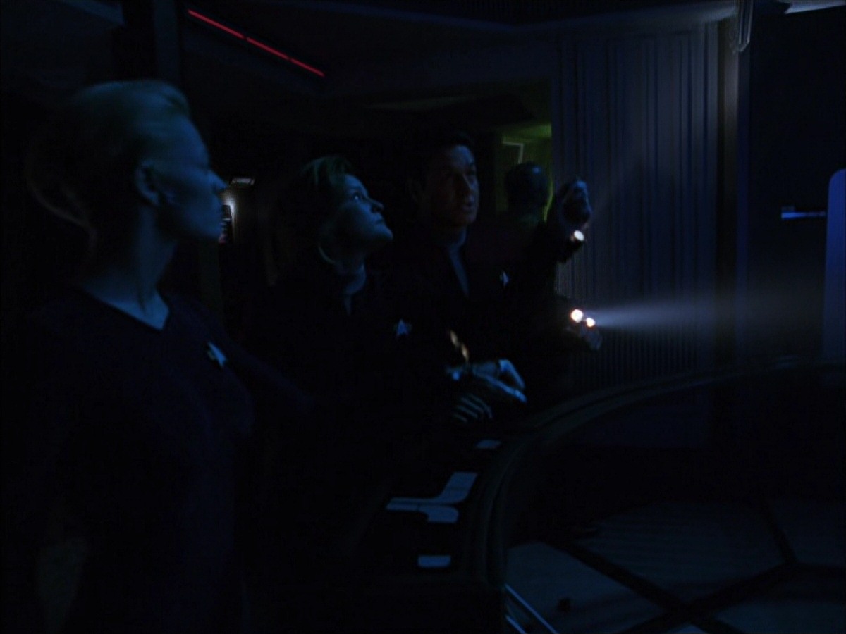 extant_StarTrek_VOY_7x09_7x10-FleshAndBlood_3972.jpg