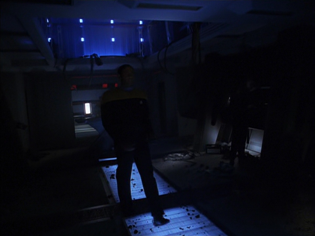 extant_StarTrek_VOY_7x09_7x10-FleshAndBlood_3977.jpg