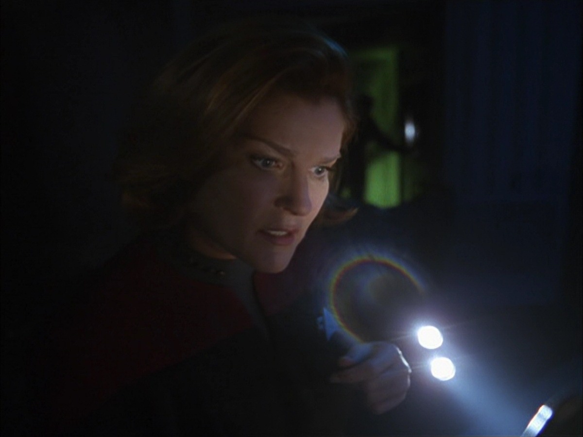 extant_StarTrek_VOY_7x09_7x10-FleshAndBlood_3990.jpg