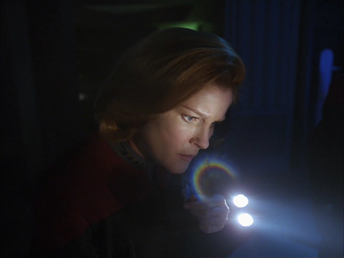 extant_StarTrek_VOY_7x09_7x10-FleshAndBlood_3993.jpg