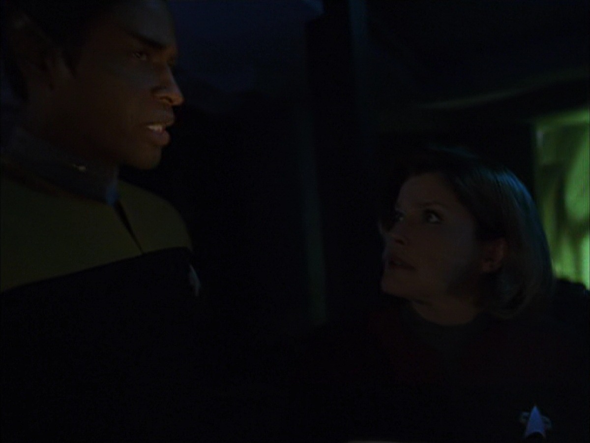 extant_StarTrek_VOY_7x09_7x10-FleshAndBlood_3998.jpg