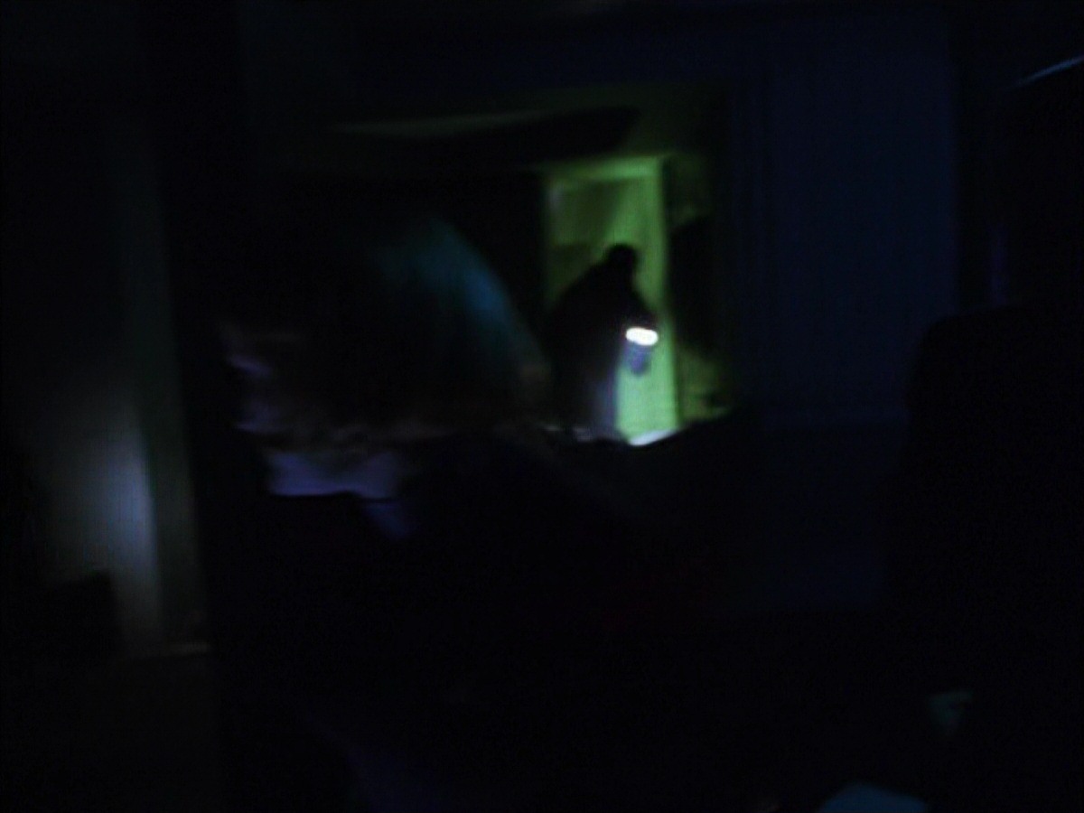 extant_StarTrek_VOY_7x09_7x10-FleshAndBlood_4006.jpg