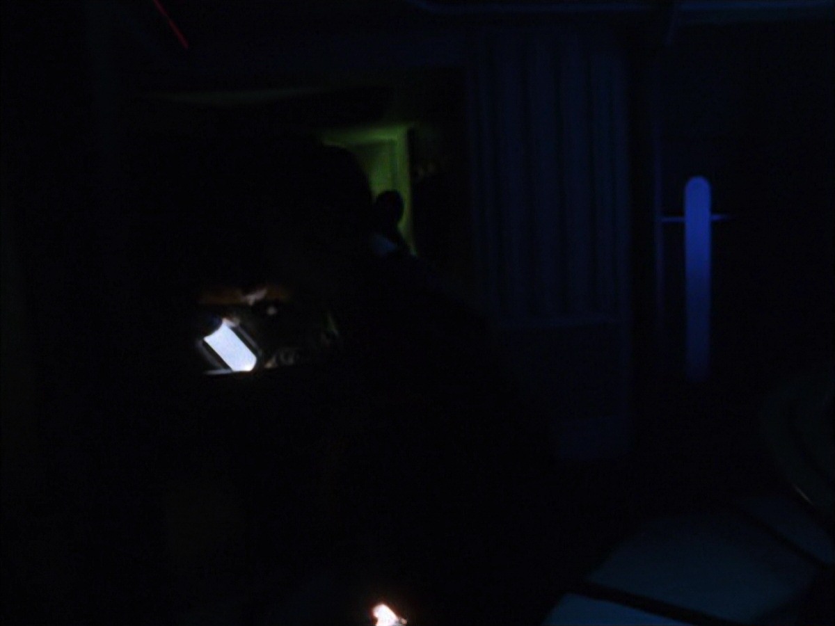 extant_StarTrek_VOY_7x09_7x10-FleshAndBlood_4007.jpg
