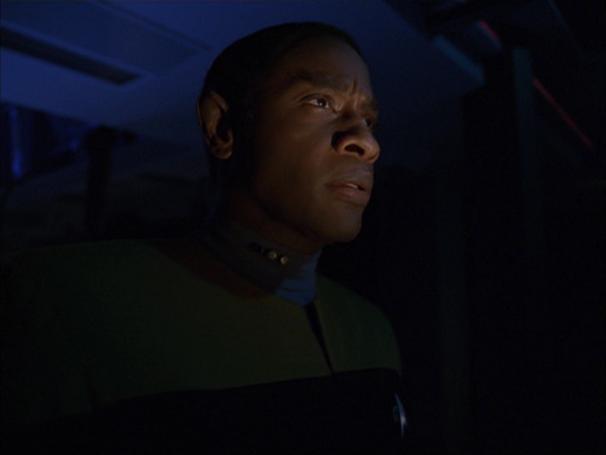 extant_StarTrek_VOY_7x09_7x10-FleshAndBlood_4010.jpg