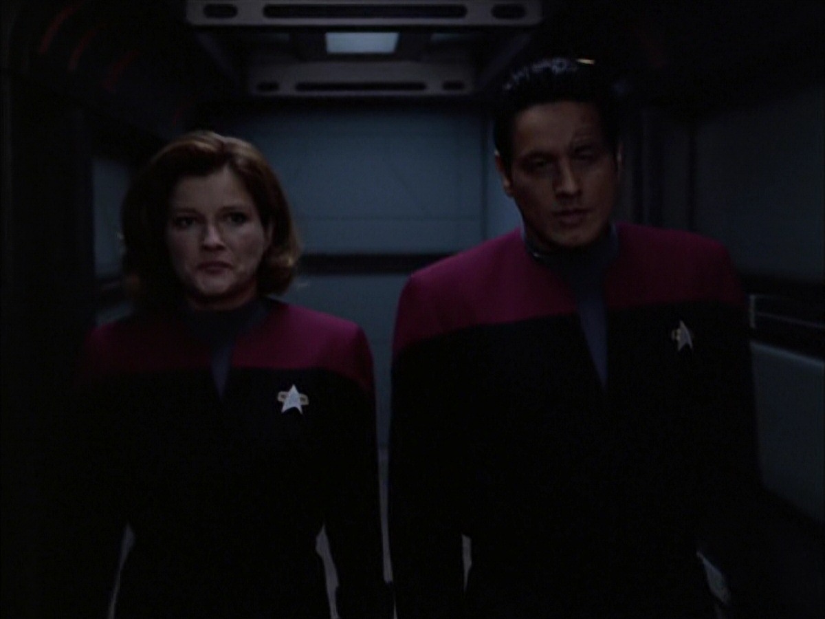 extant_StarTrek_VOY_7x09_7x10-FleshAndBlood_4016.jpg