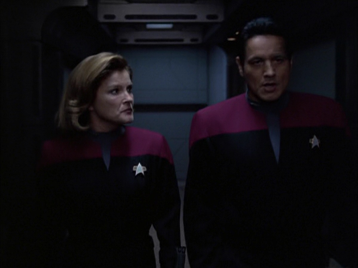 extant_StarTrek_VOY_7x09_7x10-FleshAndBlood_4017.jpg