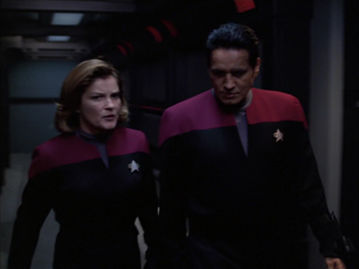 extant_StarTrek_VOY_7x09_7x10-FleshAndBlood_4022.jpg