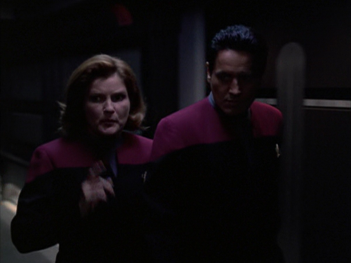 extant_StarTrek_VOY_7x09_7x10-FleshAndBlood_4023.jpg