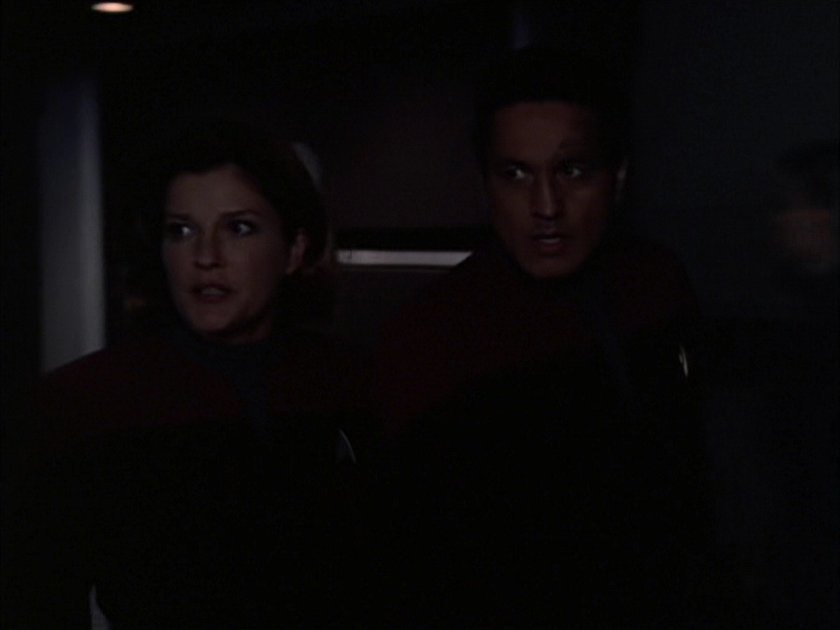 extant_StarTrek_VOY_7x09_7x10-FleshAndBlood_4024.jpg