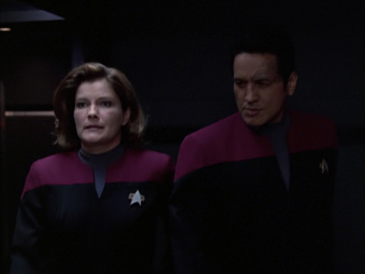 extant_StarTrek_VOY_7x09_7x10-FleshAndBlood_4026.jpg