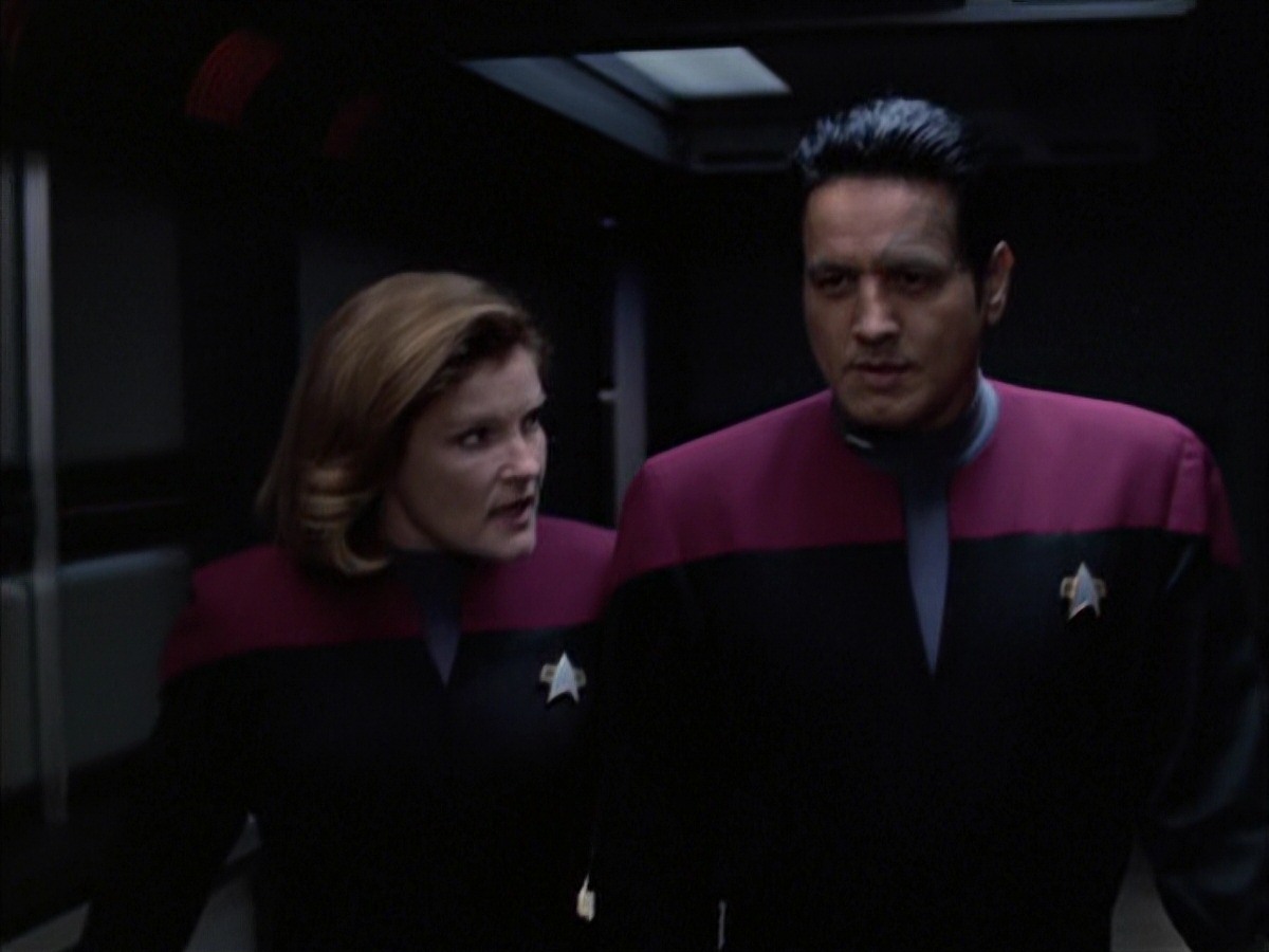 extant_StarTrek_VOY_7x09_7x10-FleshAndBlood_4030.jpg