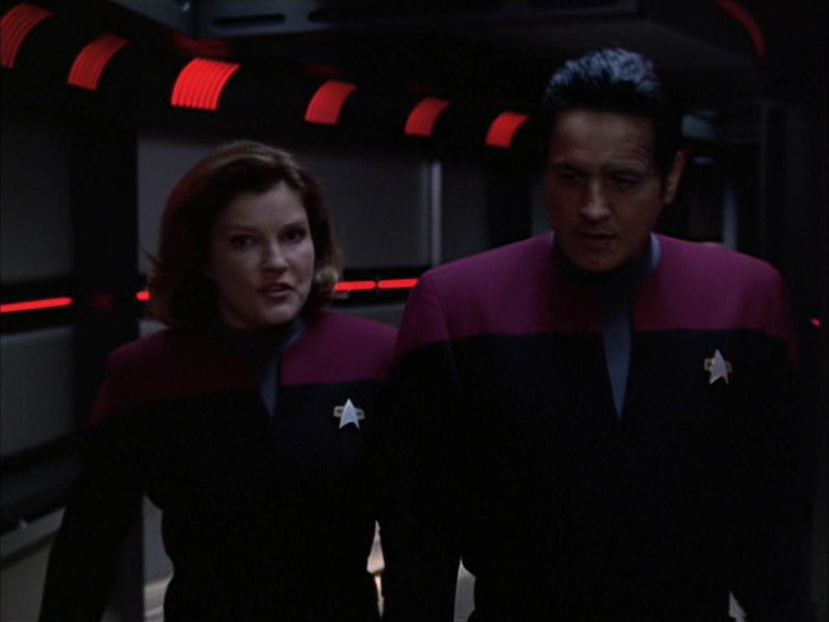 extant_StarTrek_VOY_7x09_7x10-FleshAndBlood_4033.jpg