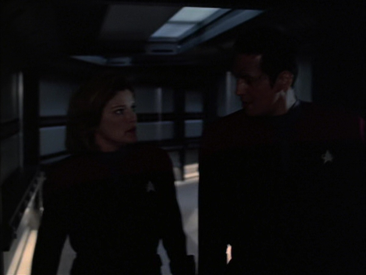 extant_StarTrek_VOY_7x09_7x10-FleshAndBlood_4038.jpg