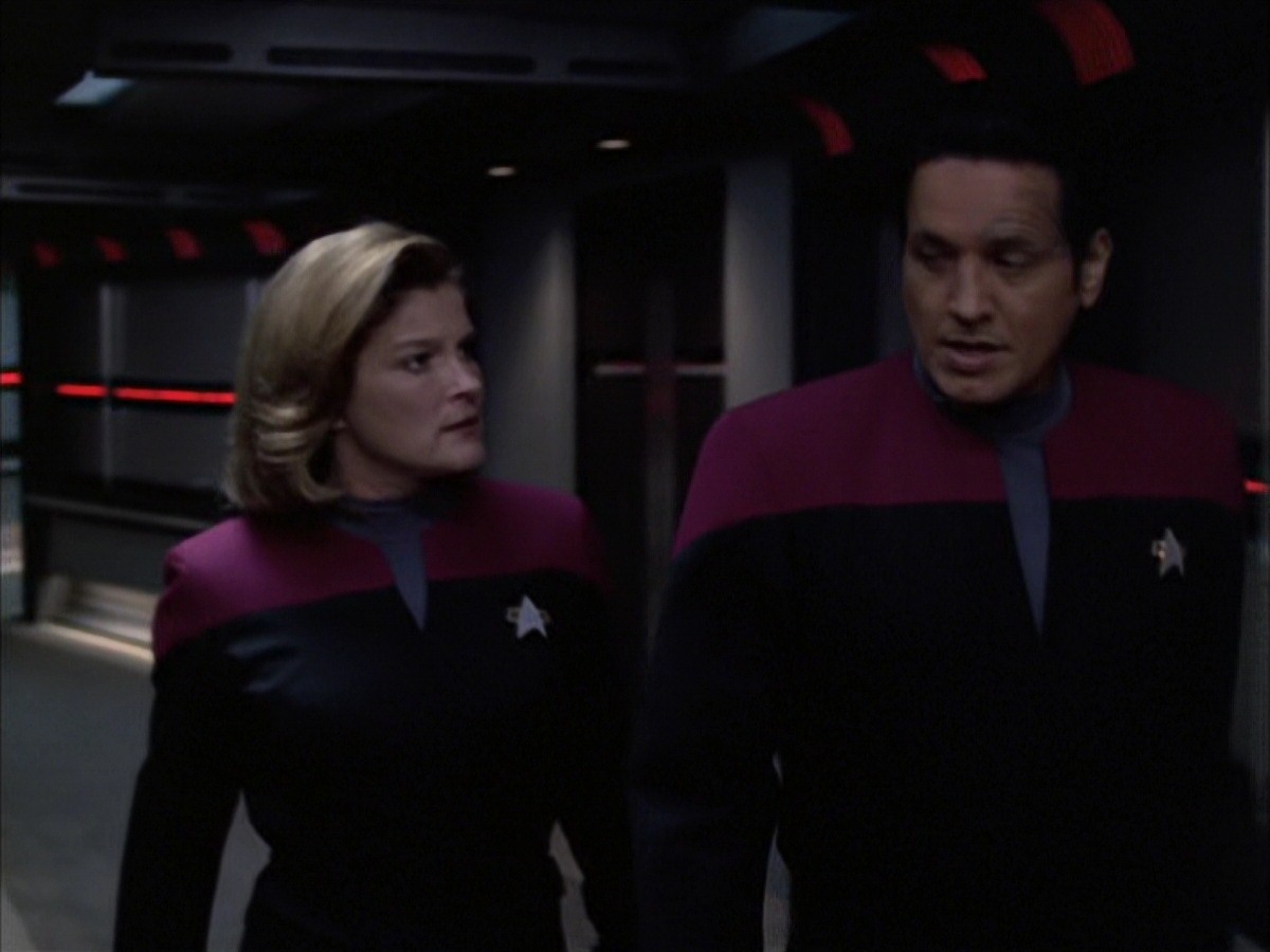 extant_StarTrek_VOY_7x09_7x10-FleshAndBlood_4049.jpg