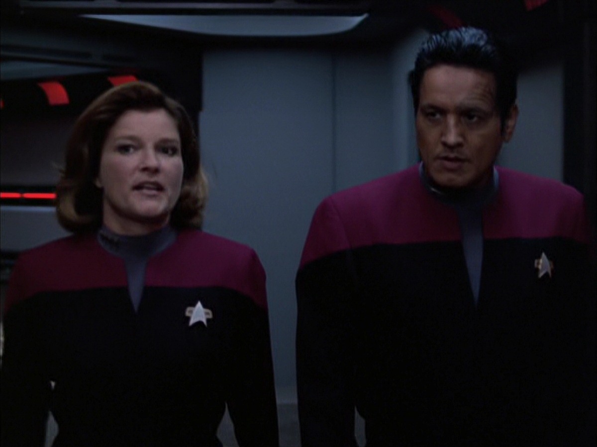 extant_StarTrek_VOY_7x09_7x10-FleshAndBlood_4064.jpg