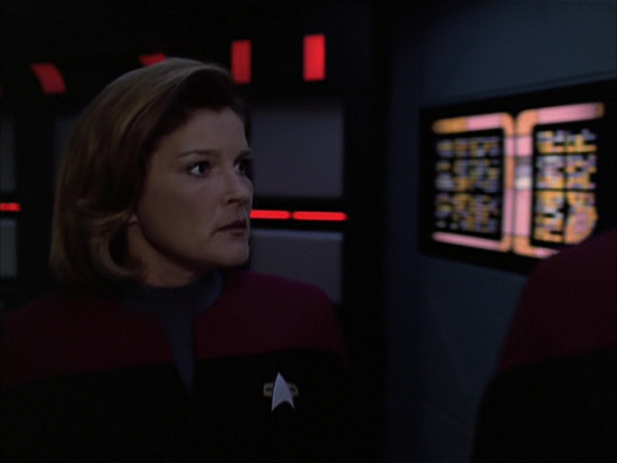 extant_StarTrek_VOY_7x09_7x10-FleshAndBlood_4070.jpg