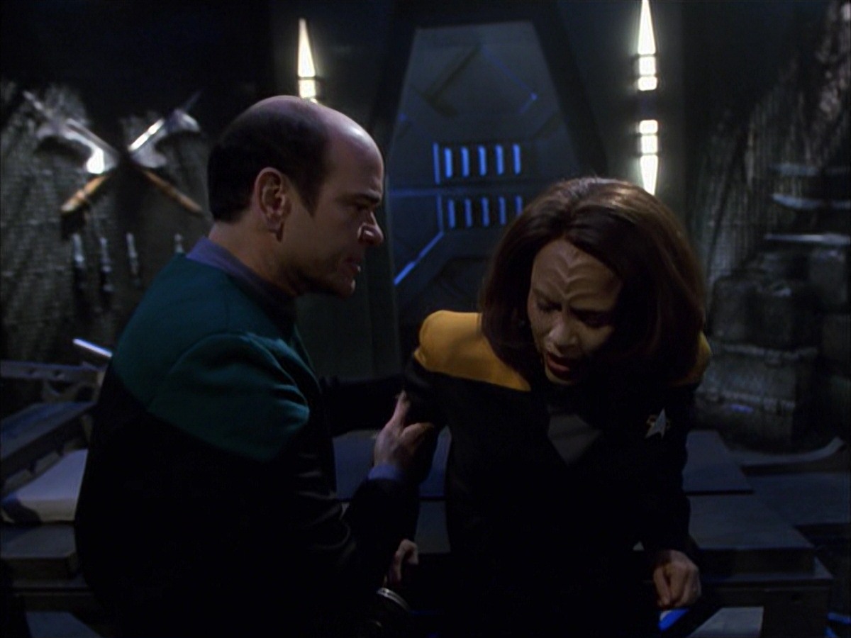 extant_StarTrek_VOY_7x09_7x10-FleshAndBlood_4116.jpg