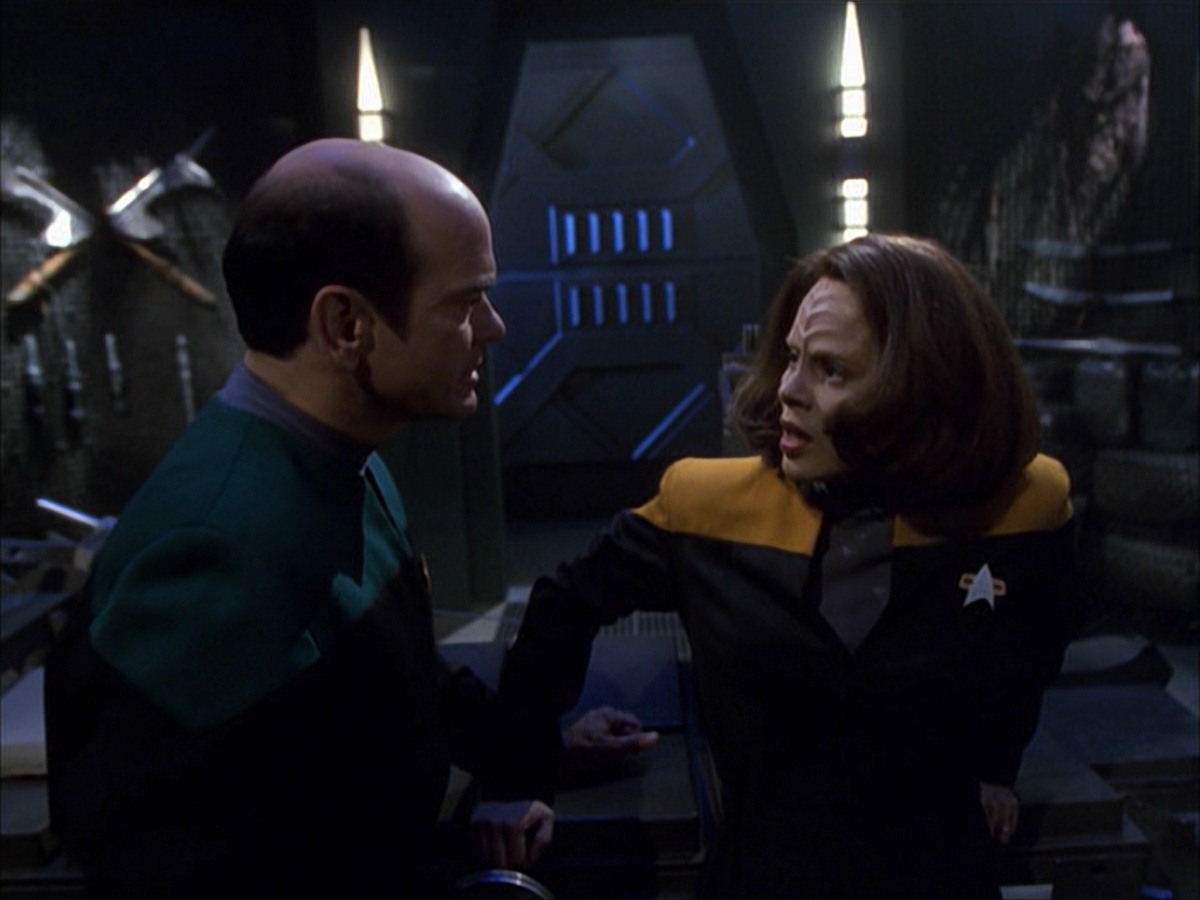 extant_StarTrek_VOY_7x09_7x10-FleshAndBlood_4122.jpg