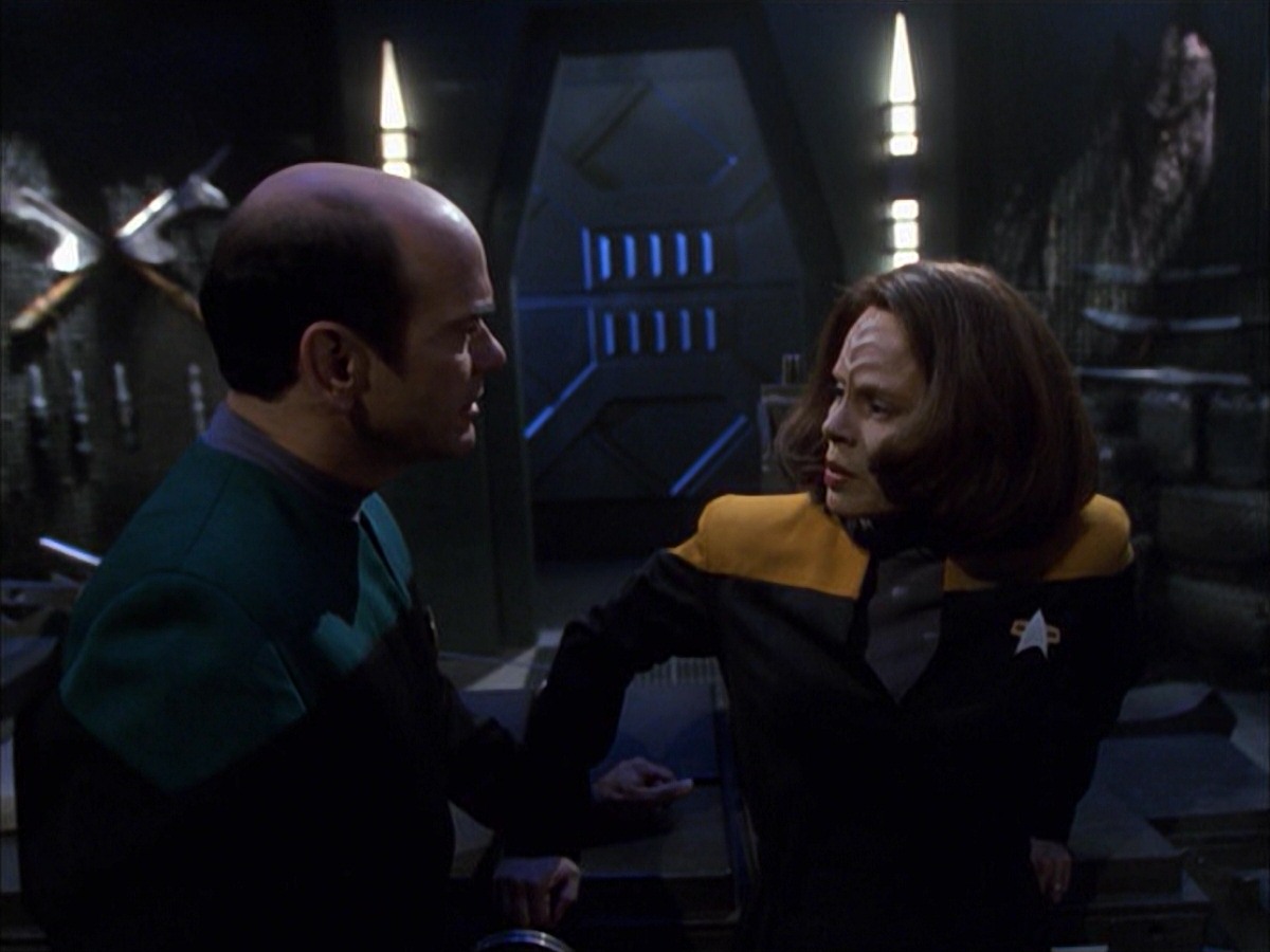 extant_StarTrek_VOY_7x09_7x10-FleshAndBlood_4123.jpg