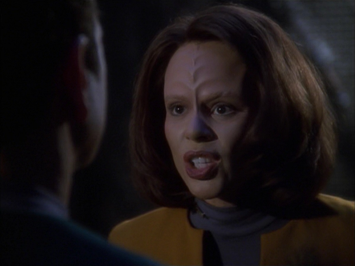 extant_StarTrek_VOY_7x09_7x10-FleshAndBlood_4135.jpg