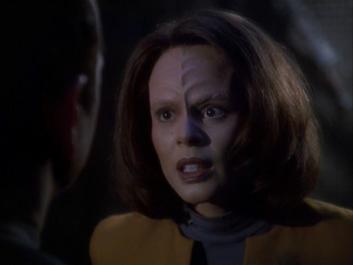 extant_StarTrek_VOY_7x09_7x10-FleshAndBlood_4168.jpg